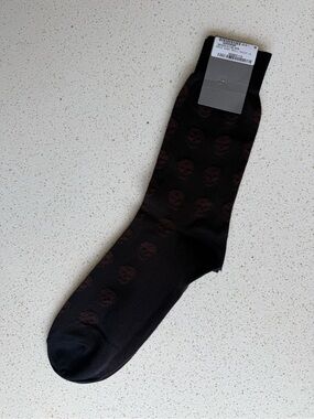 Alexander McQueen Black Socks with Brown Skull Pattern